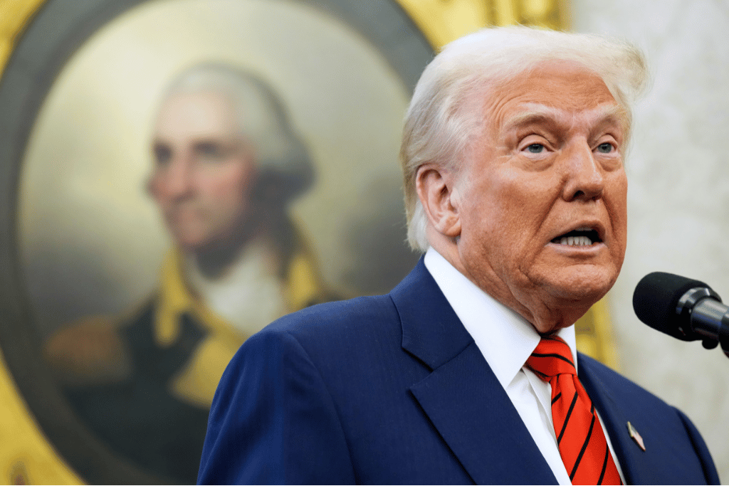Nguyên nhân chính: Nỗi lo từ chính sách thuế của Trump